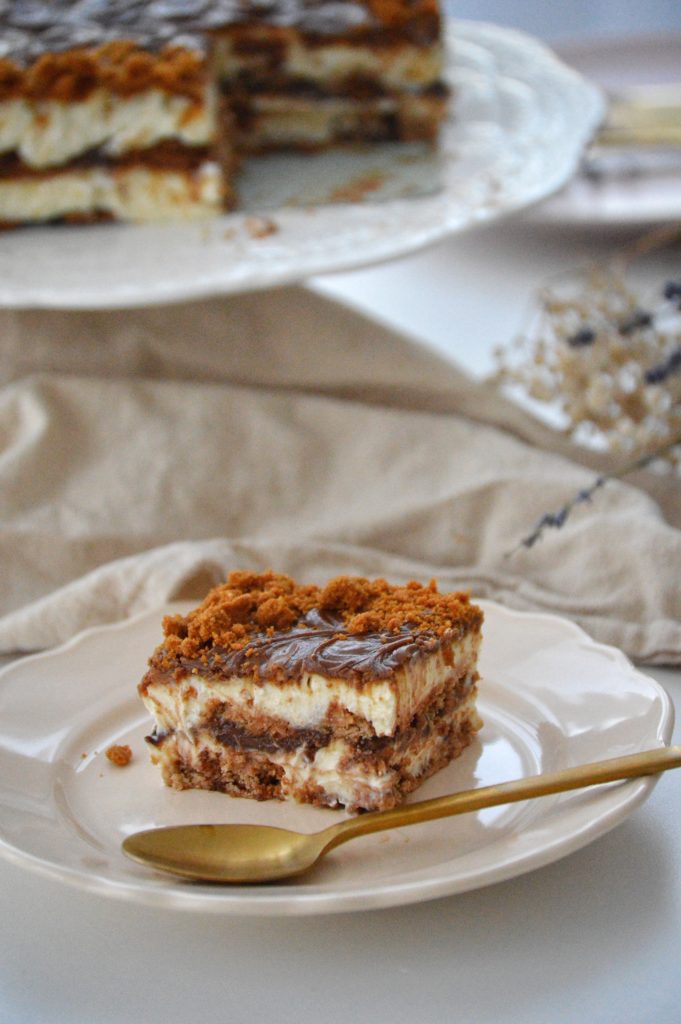 Nutella Lotus Cookie Lasagna-No Bake - Savory&SweetFood